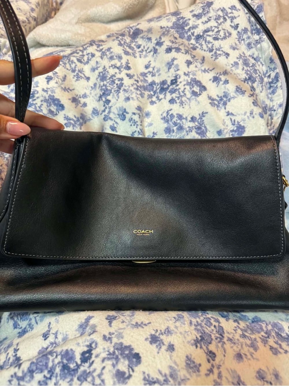 Coach Chelsea Shoulder Bag 30 Black Leather Shoulder Bag